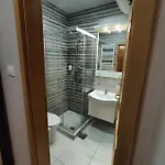 アパートホテル プレミア スコピエ