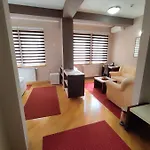 プレミア アパートホテル