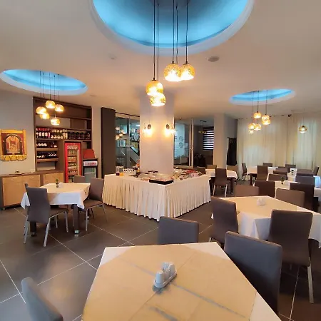 Premier Апарт-готель Скоп'є