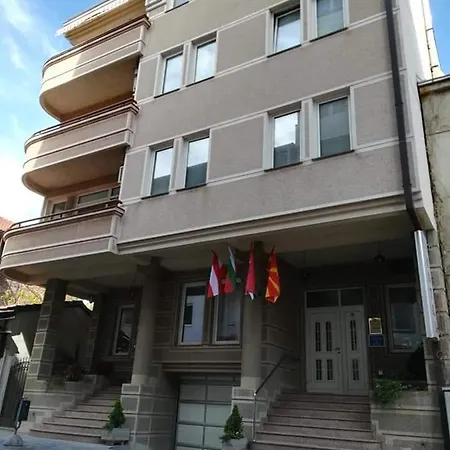 Premier Apartahotel