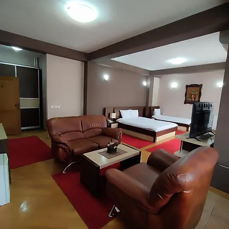 Апарт-готель Premier Скоп'є