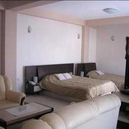 Апарт-готель Premier Скоп'є