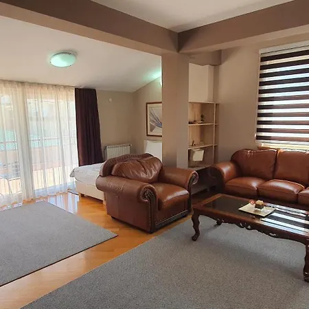 Aparthotel Premier