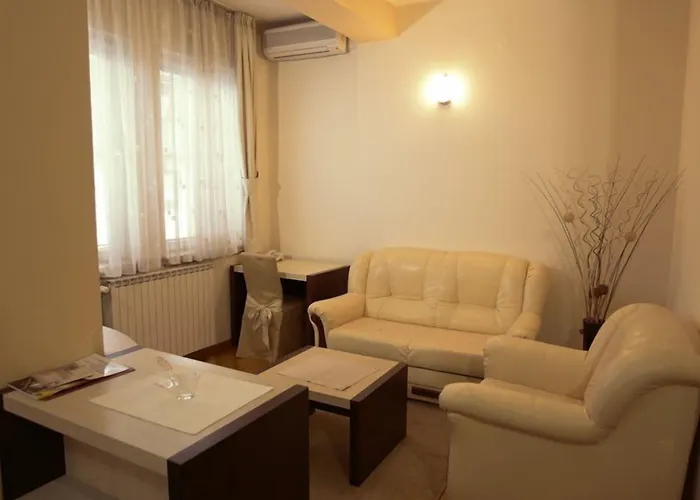 Premier Aparthotel 4*