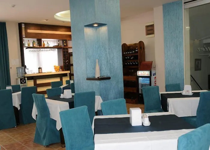 Aparthotel Premier 4*