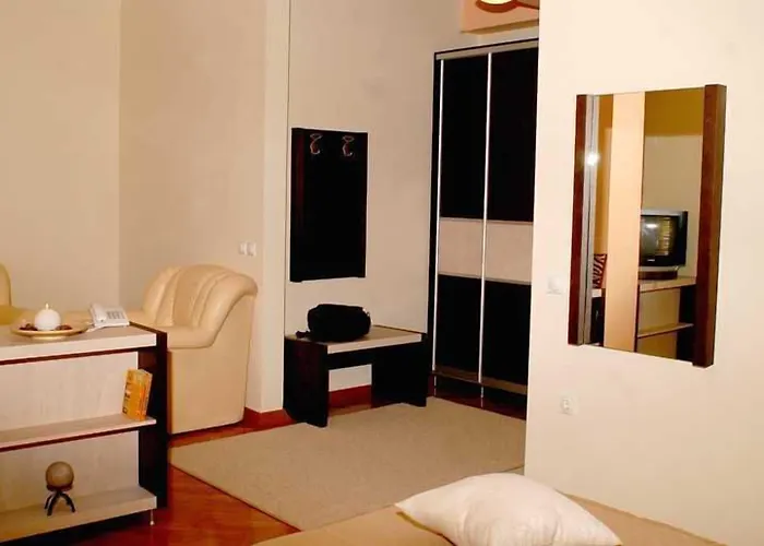 Aparthotel Premier 4*